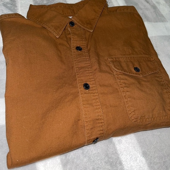 Long sleeve Men’s Button Up - Picture 4 of 8